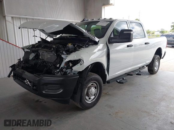 2024 Ram 2500 Tradesman с VIN 3C6UR5CJ4RG267621, выставлен на аукционе IAAI как лот 42442525 с пробегом 9 929 миль миль и . История ставок и продаж доступна на DreamBid. Изображение 2.