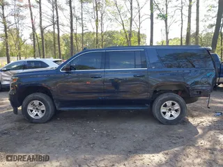 2019 Chevrolet Suburban LT with VIN 1GNSKHKC5KR333566, listed as a IAAI auction lot 41996940 with 95,807 mi miles. Bid and sale history available at carsss.com. Image 15.