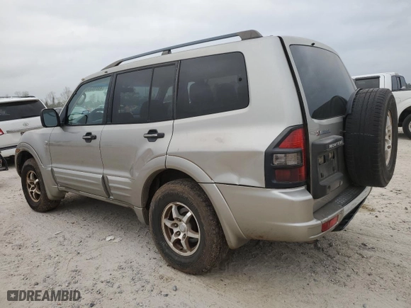 2002 Mitsubishi Montero XLS with VIN JA4MW31R92J054516, listed as a Copart auction lot 48890355 with 119253 miles and Salvage Title. Bid and sale history available at carsss.com. Image 2.