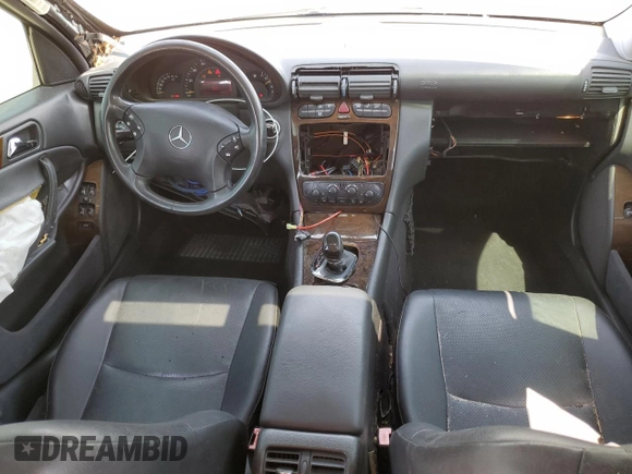 2002 Mercedes-Benz C 230/260/280/320 z VIN WDBRF61J32F222367, wystawiony jako Copart lot #59772325 z przebiegiem Nie podano mil oraz Szkoda całkowita • Salvage title. Historia ofert i sprzedaży dostępna na DreamBid. Obrazek 8.