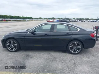 2020 BMW 4 Series 430i xDrive z VIN WBA4J3C08LBL11466, wystawiony jako IAAI lot #42253559 z przebiegiem 26 838 mil mil oraz . Historia ofert i sprzedaży dostępna na DreamBid. Obrazek 14.