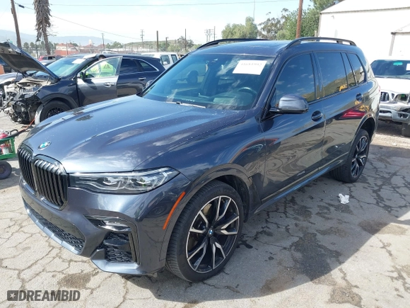 2021 BMW X7 xDrive40i with VIN 5UXCW2C05M9F76009, listed as a IAAI auction lot 41681992 with 48,565 mi miles. Bid and sale history available at carsss.com. Image 2.