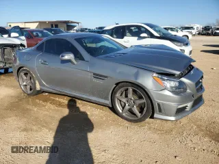 2013 Mercedes-Benz SLK z VIN WDDPK7FA9DF053287, wystawiony jako Copart lot #43588335 z przebiegiem 34 247 mil mil oraz Szkoda całkowita • Salvage title. Historia ofert i sprzedaży dostępna na DreamBid. Obrazek 4.