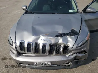 2017 Jeep Cherokee Limited with VIN 1C4PJMDB8HW512340, listed as a Copart auction lot 49823865 with 130,386 mi miles and Salvage Title. Bid and sale history available at carsss.com. Image 14.