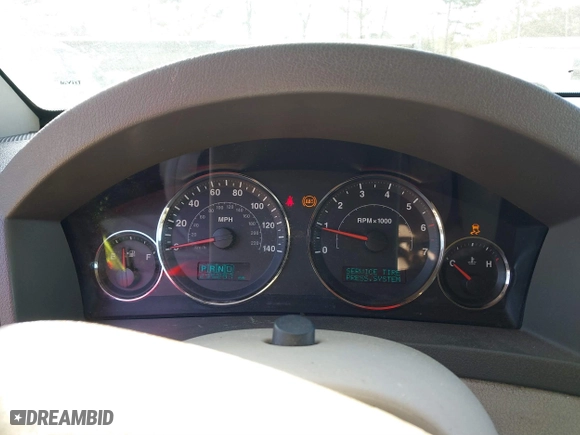 2005 Jeep Grand Cherokee Limited with VIN 1J4HR58245C697913, listed as a IAAI auction lot 41893223 with 255,297 mi miles. Bid and sale history available at carsss.com. Image 7.