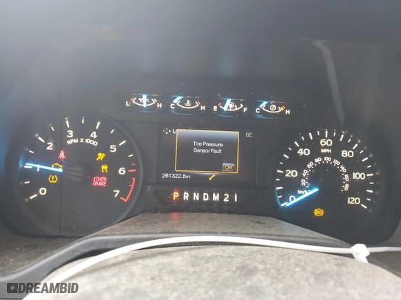 2015 Ford F-150 XL with VIN 1FTEW1CF4FFA13866, listed as a Copart auction lot 57855094 with 261,322 mi miles and Salvage Title. Bid and sale history available at carsss.com. Image 9.