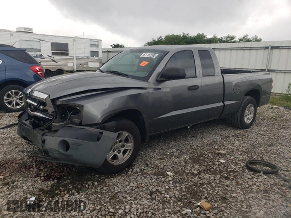 2005 Dodge Dakota SLT with VIN 1D7HE42N65S160583, listed as a Copart auction lot 61182565 with 277,936 mi miles and Salvage title. Bid and sale history available at DreamBid. Image 1.