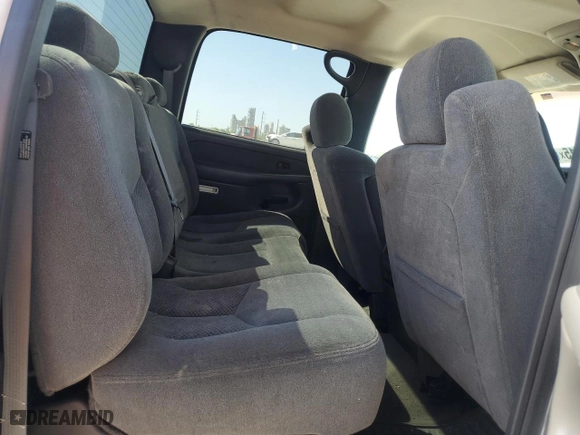 2003 Chevrolet Silverado 2500HD LS with VIN 1GCHK23U03F160016, listed as a Copart auction lot 52446615 with 189,392 mi miles and Salvage Title. Bid and sale history available at carsss.com. Image 10.