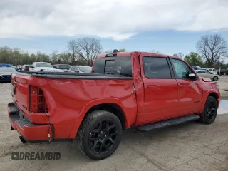 2021 Ram 1500 Laramie z VIN 1C6SRFJT5MN559666, wystawiony jako Copart lot #53946785 z przebiegiem 42 177 mil mil oraz Szkoda całkowita • Salvage title. Historia ofert i sprzedaży dostępna na DreamBid. Obrazek 3.
