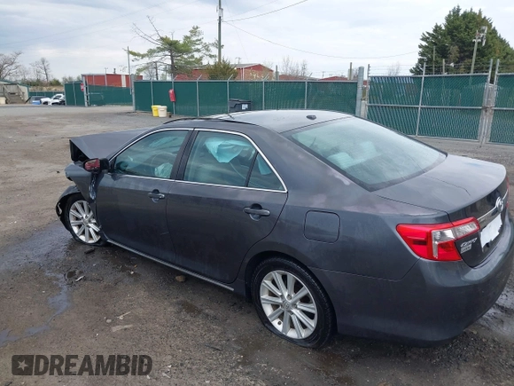 2013 Toyota Camry L with VIN 4T1BF1FK4DU292073, listed as a IAAI auction lot 41891808 with 140,658 mi miles. Bid and sale history available at carsss.com. Image 3.