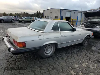 1984 Mercedes-Benz 380 SL with VIN WDBBA45A4EA012313, listed as a Copart auction lot 44551575 with 105,202 mi miles and Clean Title. Bid and sale history available at carsss.com. Image 3.