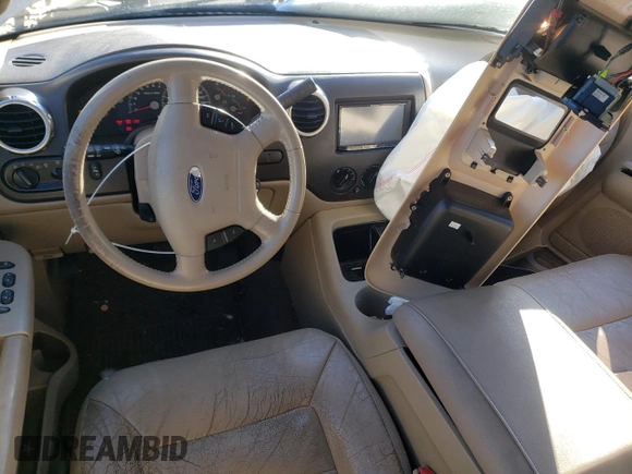 2003 Ford Expedition Special Service with VIN 1FMPU15L83LC22327, listed as a Copart auction lot 41365255 with 227,215 mi miles and Salvage Title. Bid and sale history available at carsss.com. Image 8.