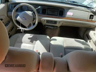 2004 Ford Crown Victoria Standard с VIN 2FAFP73W84X162132, выставлен на аукционе Copart как лот 51967594 с пробегом 227 410 миль миль и Списание • Salvage title. История ставок и продаж доступна на DreamBid. Изображение 8.