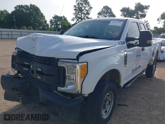 2017 Ford F-250 XLT z VIN 1FT7X2B6XHEE20192, wystawiony jako IAAI lot #42589586 z przebiegiem 132 332 mil mil oraz . Historia ofert i sprzedaży dostępna na DreamBid. Obrazek 6.