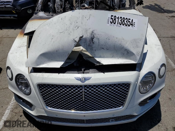 2017 Bentley Bentayga W12 z VIN SJAAC2ZV6HC015975, wystawiony jako Copart lot #58138354 z przebiegiem Nie podano mil oraz Nie do naprawy • Non repairable. Historia ofert i sprzedaży dostępna na DreamBid. Obrazek 12.