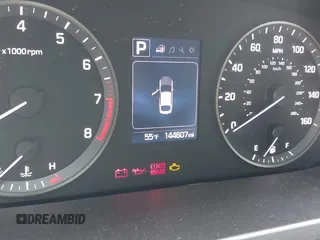 2017 Hyundai Sonata 2.4L z VIN 5NPE24AF2HH483323, wystawiony jako IAAI lot #42322738 z przebiegiem 144 607 mil mil oraz . Historia ofert i sprzedaży dostępna na DreamBid. Obrazek 16.