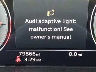 2021 Audi Q5 Premium Plus с VIN WA1BAAFY5M2018717, выставлен на аукционе IAAI как лот 41913108 с пробегом 79 866 миль миль и . История ставок и продаж доступна на DreamBid. Изображение 16.
