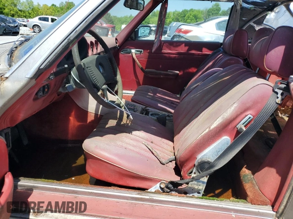 1979 Mercedes-Benz SL with VIN 10704412057129, listed as a Copart auction lot 54794415 with 141,122 mi miles and Clean title. Bid and sale history available at DreamBid. Image 7.