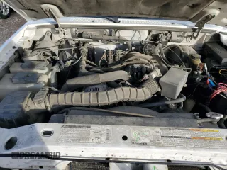 2000 Ford Ranger with VIN 1FTZR11V8YPA46644, listed as a Copart auction lot 88222315 with 148,975 mi miles and Salvage Title. Bid and sale history available at DreamBid. Image 11.