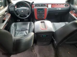 2009 Chevrolet Suburban LT w/1LT with VIN 1GNFK26339R269157, listed as a Copart auction lot 53614035 with 260,295 mi miles and Salvage Title. Bid and sale history available at carsss.com. Image 8.
