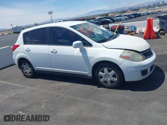 2011 Nissan Versa 1.8 S with VIN 3N1BC1CP0BL452473, listed as a IAAI auction lot 42171311 with 167,018 mi miles. Bid and sale history available at carsss.com. Image 13.
