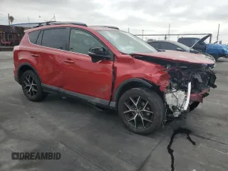 2017 Toyota RAV4 SE z VIN JTMNFREV7HJ130442, wystawiony jako Copart lot #62579955 z przebiegiem 117 519 mil mil oraz Szkoda całkowita • Salvage title. Historia ofert i sprzedaży dostępna na DreamBid. Obrazek 4.