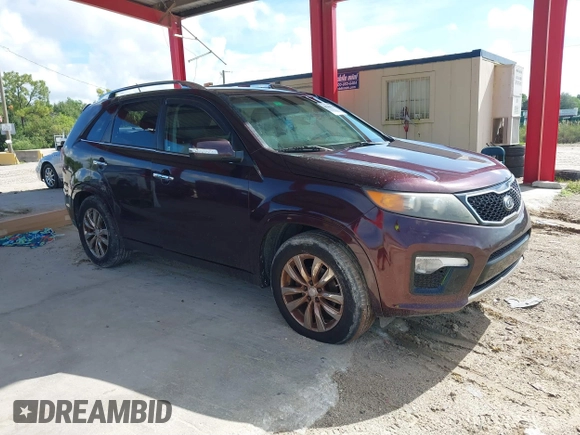 2012 Kia Sorento SX with VIN 5XYKW4A24CG207956, listed as a IAAI auction lot 40244776 with 112,703 mi miles. Bid and sale history available at carsss.com. Image 1.