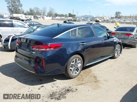 2020 Kia Optima Hybrid EX with VIN KNAGU4LE3L5037713, listed as a IAAI auction lot 42011066 with 93,335 mi miles. Bid and sale history available at carsss.com. Image 4.