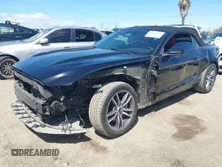 2015 Ford Mustang GT Premium z VIN 1FATP8FFXF5413662, wystawiony jako IAAI lot #41921692 z przebiegiem 62 667 mil mil oraz . Historia ofert i sprzedaży dostępna na DreamBid. Obrazek 2.