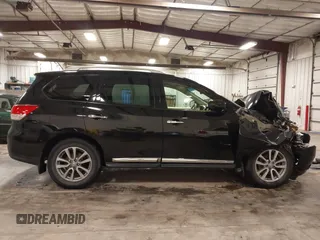 2015 Nissan Pathfinder SV z VIN 5N1AR2MM9FC632565, wystawiony jako IAAI lot #42250526 z przebiegiem 132 996 mil mil oraz . Historia ofert i sprzedaży dostępna na DreamBid. Obrazek 14.