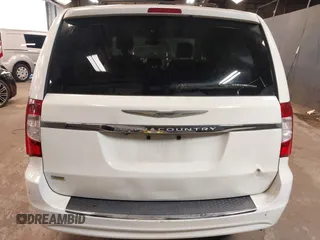 2013 Chrysler Town & Country Touring z VIN 2C4RC1BG9DR656630, wystawiony jako IAAI lot #42141980 z przebiegiem 150 303 mil mil oraz . Historia ofert i sprzedaży dostępna na DreamBid. Obrazek 16.