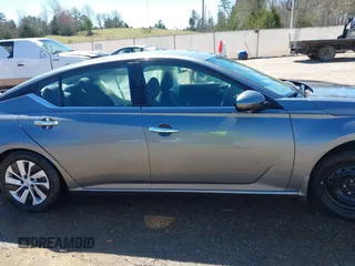 2020 Nissan Altima S with VIN 1N4BL4BV3LC277136, listed as a IAAI auction lot 41824422 with 105,250 mi miles and . Bid and sale history available at carsss.com. Image 14.