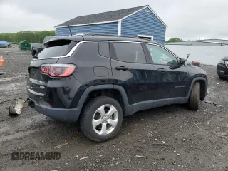 2018 Jeep Compass Latitude with VIN 3C4NJDBB9JT114947, listed as a Copart auction lot 56967075 with 31,994 mi miles and Salvage title. Bid and sale history available at DreamBid. Image 3.