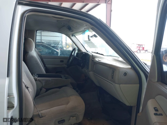 2001 Chevrolet Tahoe LS with VIN 1GNEK13T91R115616, listed as a IAAI auction lot 40104825 with 245,782 mi miles. Bid and sale history available at carsss.com. Image 5.