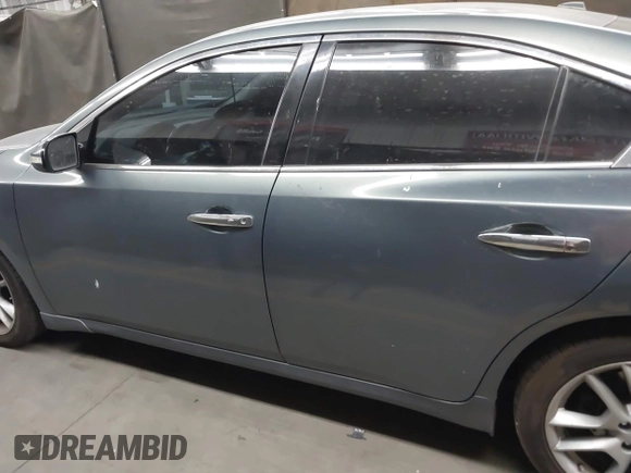 2011 Nissan Maxima SV z VIN 1N4AA5AP0BC838496, wystawiony jako IAAI lot #42326631 z przebiegiem 138 400 mil mil oraz . Historia ofert i sprzedaży dostępna na DreamBid. Obrazek 14.