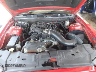 2013 Ford Mustang V6 с VIN 1ZVBP8AM4D5276112, выставлен на аукционе IAAI как лот 42543725 с пробегом Не указан миль и . История ставок и продаж доступна на DreamBid. Изображение 10.