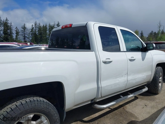 2017 Chevrolet Silverado 1500 LT with VIN 1GCVKREC7HZ131196, listed as a IAAI auction lot 42072336 with 158,140 mi miles. Bid and sale history available at carsss.com. Image 13.