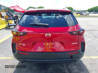 2025 Mazda CX-50 S Preferred z VIN 7MMVABBM9SN332278, wystawiony jako IAAI lot #42203025 z przebiegiem 3673 mil mil oraz . Historia ofert i sprzedaży dostępna na DreamBid. Obrazek 16.