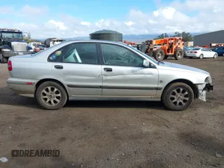 2000 Volvo S40 с VIN YV1VS2555YF537112, выставлен на аукционе IAAI как лот 41421614 с пробегом 79 308 миль миль и . История ставок и продаж доступна на DreamBid. Изображение 14.