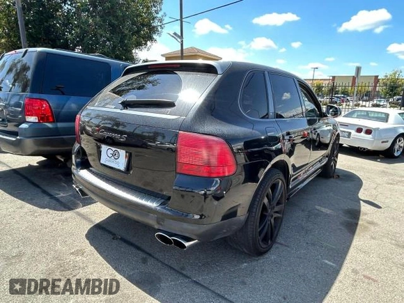 2006 Porsche Cayenne S z VIN WP1AB29PX6LA69097, wystawiony jako Copart lot #52021455 z przebiegiem 148 871 mil mil oraz Szkoda całkowita • Salvage title. Historia ofert i sprzedaży dostępna na DreamBid. Obrazek 4.
