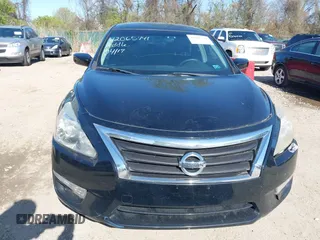 2013 Nissan Altima 2.5 S with VIN 1N4AL3AP2DN466231, listed as a IAAI auction lot 42065741 with 138,511 mi miles. Bid and sale history available at carsss.com. Image 6.