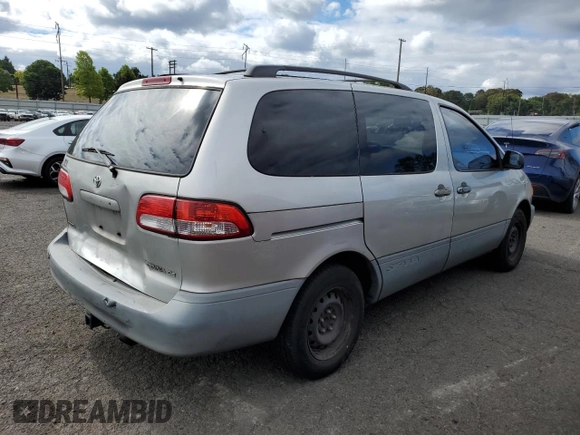 2002 Toyota Sienna CE with VIN 4T3ZF19C02U468964, listed as a Copart auction lot 72051864 with 205,135 mi miles and Salvage Title. Bid and sale history available at carsss.com. Image 3.