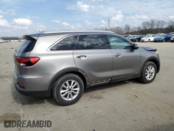 2019 Kia Sorento LX with VIN 5XYPGDA33KG525268, listed as a Copart auction lot 49307155 with 110,945 mi miles and Salvage Title. Bid and sale history available at carsss.com. Image 3.