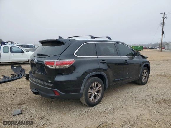 2014 Toyota Highlander XLE with VIN 5TDKKRFH0ES024775, listed as a Copart auction lot 48034365 with 98,104 mi miles and Clean Title. Bid and sale history available at carsss.com. Image 3.