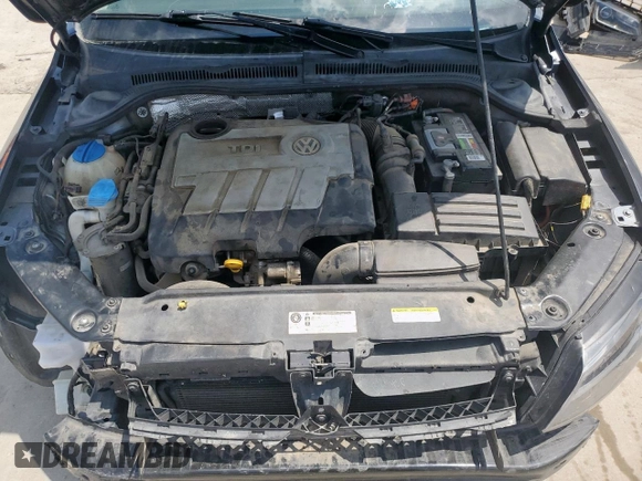 2014 Volkswagen Jetta TDI w/Premium/Nav with VIN 3VWLL7AJ7EM385112, listed as a Copart auction lot 58063295 with 169,683 mi miles and Salvage title. Bid and sale history available at DreamBid. Image 11.