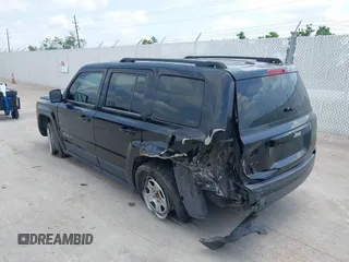 2012 Jeep Patriot Sport with VIN 1C4NJPBB4CD662848, listed as a IAAI auction lot 42130856 with 212,004 mi miles and . Bid and sale history available at DreamBid. Image 3.