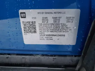 2022 Chevrolet Bolt EV 2LT with VIN 1G1FX6S09N4134598, listed as a Copart auction lot 72681432 with 2,582 mi miles. Bid and sale history available at carsss.com. Image 12.