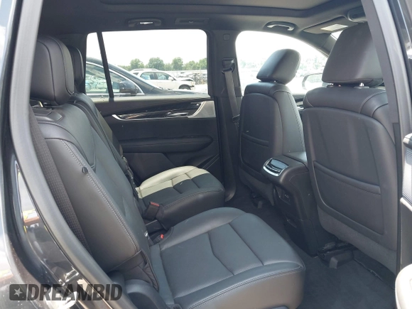 2020 Cadillac XT6 FWD Premium Luxury with VIN 1GYKPCRS0LZ220243, listed as a IAAI auction lot 42567404 with 45,643 mi miles and . Bid and sale history available at DreamBid. Image 8.