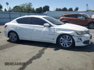 2017 Acura ILX with VIN 19UDE2F33HA002347, listed as a Copart auction lot 64859685 with 202,542 mi miles and Salvage title. Bid and sale history available at DreamBid. Image 4.