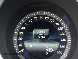 2014 Mercedes-Benz E-Class E 350 Sport with VIN WDDHF5KB2EA910687, listed as a IAAI auction lot 41576215 with 74,726 mi miles. Bid and sale history available at carsss.com. Image 16.